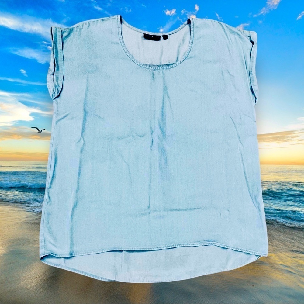 Versona Size L Lightweight Denim Blue  Tunic Top